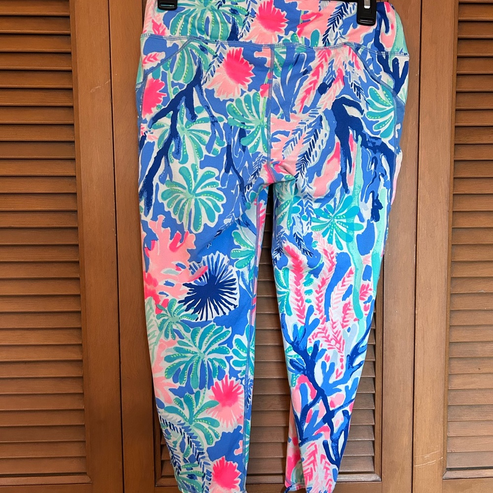 Medium Lilly Pulitzer Jet Stream Leggings